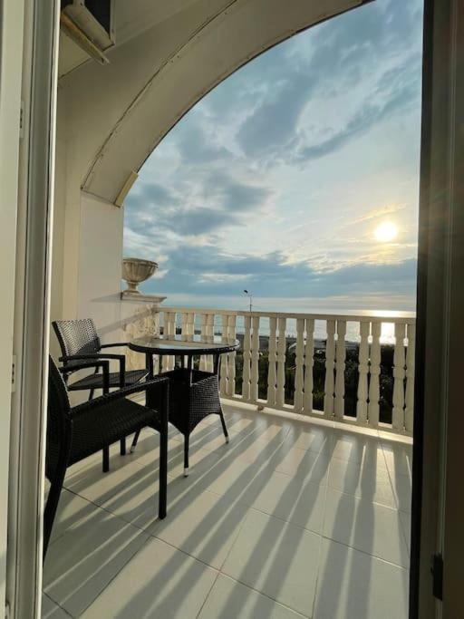 Sea View Studio Apartment In Gonio-Kvariati Buitenkant foto