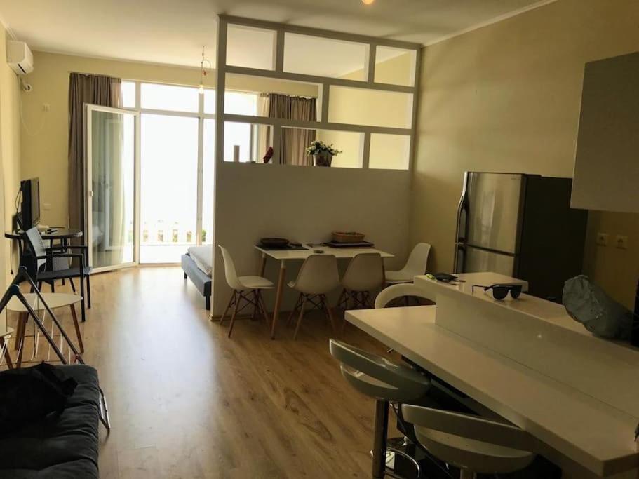 Sea View Studio Apartment In Gonio-Kvariati Buitenkant foto